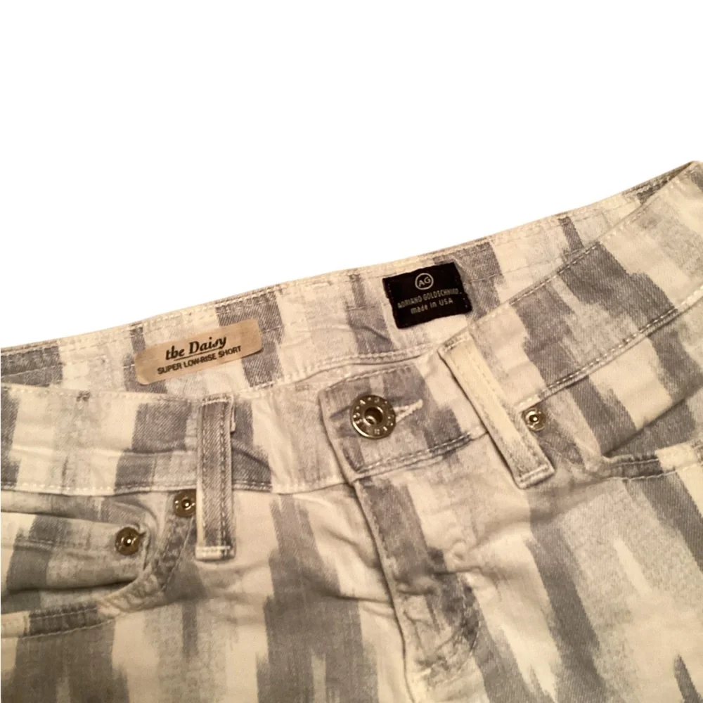 AG Adriano Goldschmied Daisy Duke Tribal Print Short Shorts - Picture 3 of 7